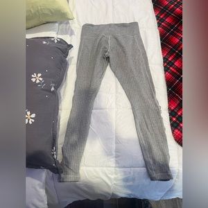 Patterned Lululemon workout leggings